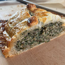 Load image into Gallery viewer, Mushroom & Spinach Wellington