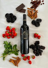 Load image into Gallery viewer, Kleine Zalze Vineyard Selection Cabernet Sauvignon
